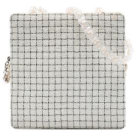 Bolsa de Compras Chanel em Tweed Branco e Resina com Zíper