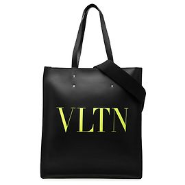 Tote Rockstud VLTN in pelle di vitello nera Valentino