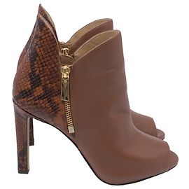 Michael Michael Kors Alane Open Toe Booties aus braunem Leder