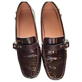 Louis Vuitton Mocassini in pelle vernice marrone