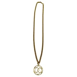 Collana a catena lunga con medaglione traforato Coco Mark di Chanel