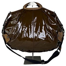 Borsa a tracolla vintage Marni in vernice con dettagli in scamosciato marrone e argento