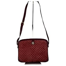 Céline Vintage Celine Schultertasche aus beschichteter Canvas in Bordeaux und Gold
