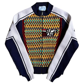 Prada Wollstrickjacke Limited Edition 2021