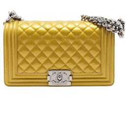 Chanel Boy Flap in pelle vernice Old medium (25)
