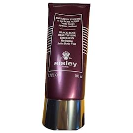 Autre Marque Sisley Black Rose Beautifying Emulsion - Hydrating Satin Body Veil 200ml