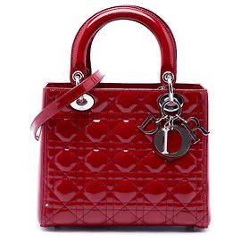 Lady Dior Cannage in vernice rosso taglia Medium