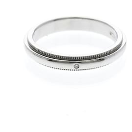 Tiffany & Co Tiffany Milgrain Platinring mit Diamant
