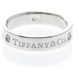 Tiffany Flat Band Ring mit 3 Diamonds - Tiffany & Co