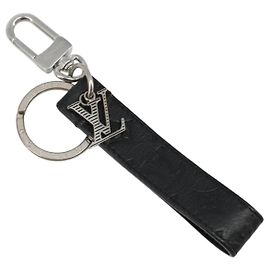 LOUIS VUITTON Llavero Dragonne Monogram Shadow Negro M01298 LV Auth 185547