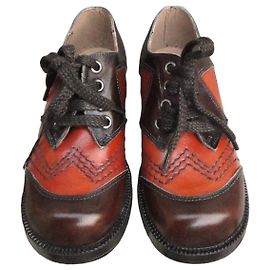 Autre Marque Scarpe in pelle bicolore con lacci per bambini, stile anni '70