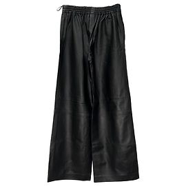 Pantalones de pierna ancha Joseph con ligas en piel de cordero negro