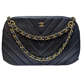 Borsa Chanel Chevron in pelle di agnello nera