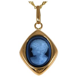 Autre Marque 18K Gelbgoldhalskette mit Stein-Cameo