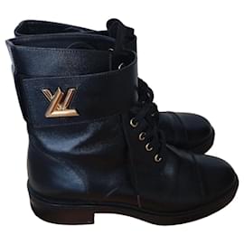 Botas Biker Louis Vuitton en cuero negro