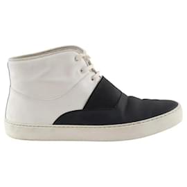 Chanel Weiße Sneaker