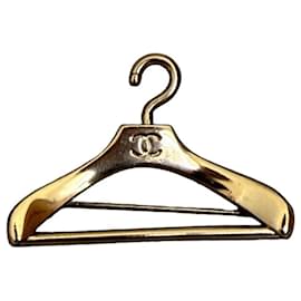 Spilla Chanel