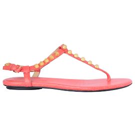 Sandali con listino a T e dettagli con borchie in pelle Balenciaga