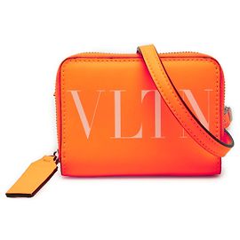 Cartera Valentino en piel de becerro naranja VLTN con correa para el cuello