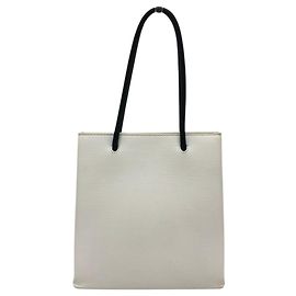 Balenciaga Schultertasche aus weißem Leder