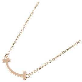 Collana T Smile Mini di Tiffany & Co. in oro rosa 18K