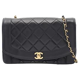 Borsa a Spalla Chanel Matelassé Diana Flap