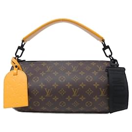 Borsa a tracolla Louis Vuitton Monogram Macassar Soft Polochon