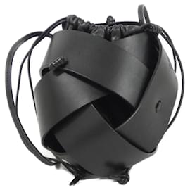 Borsa a tracolla in pelle di vitello nera Loewe A630Z45X02