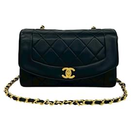 Borsa a Spalla Chanel Matelassé Diana Flap