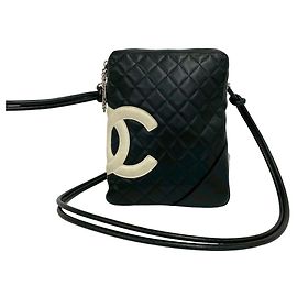 Mini borsa a tracolla in pelle nera Chanel Cambon Line