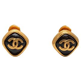 Orecchini a clip a rombo placcati oro e resina Gold CC Chanel
