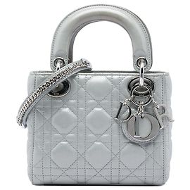 Lady Dior Cannage in agnello iridescente argento mini