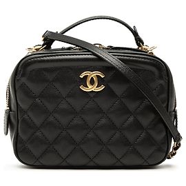 Neceser Chanel de piel de cordero acolchado Small Black CC con asa y cadena