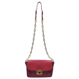 Borsa a tracolla con catena Miu Miu in pelle bordeaux