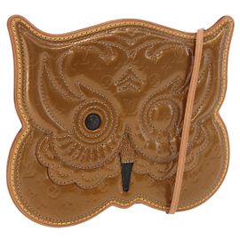 LOUIS VUITTON Vernis Comte de Feu Pochette Owl Bronze M92268 LV Auth BA13648V
