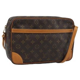 LOUIS VUITTON Monogram Trocadero 30 Shoulder Bag M51272 LV Auth 188536