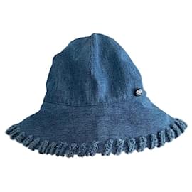 Chanel Denim Bucket Hat mit Rüschenkrempe