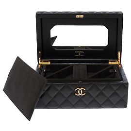 Bolso CHANEL en Cuero Negro - 103670