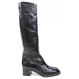 Lange Stiefel aus glänzendem Lackleder Chanel Shiny Calfskin