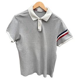 Moncler Polo hombre gris con rayas tricolores