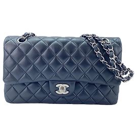 Bolso de hombro Chanel Matelassé 25