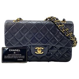 Borsa a tracolla Chanel Matelassé 23