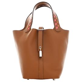 Hermès Picotin Lock 18 in Epsom Tressage marrone