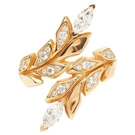 Anello Victoria Vine Bypass in oro giallo 18K di Tiffany & Co.