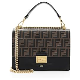 Borsa a tracolla Fendi FF Embossed Calfskin Kan U Medium
