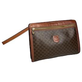Vintage Celine Triomphe Monogramm Leder Clutch Braun - Céline