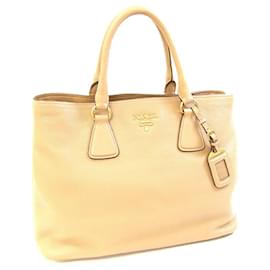 Prada Tote Bag aus beige Leder