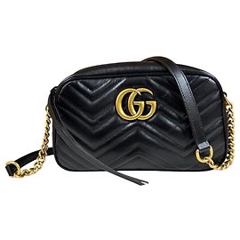 Borsa a tracolla Gucci GG Marmont in pelle nera