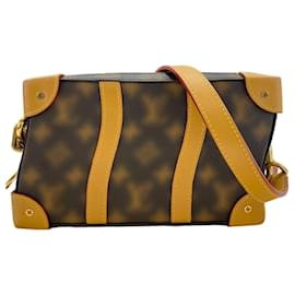 Borsa a tracolla Soft Trunk Louis Vuitton
