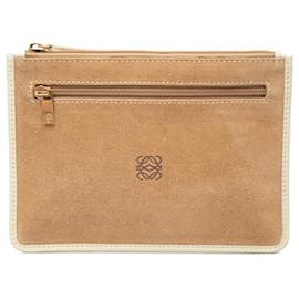 Pochette piatta in scamosciato beige con Anagram LOEWE - Loewe